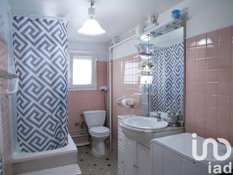 Maison - 220 m² - 9 pièces