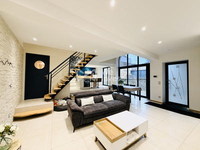 Maison - 102 m² - 4 pièces