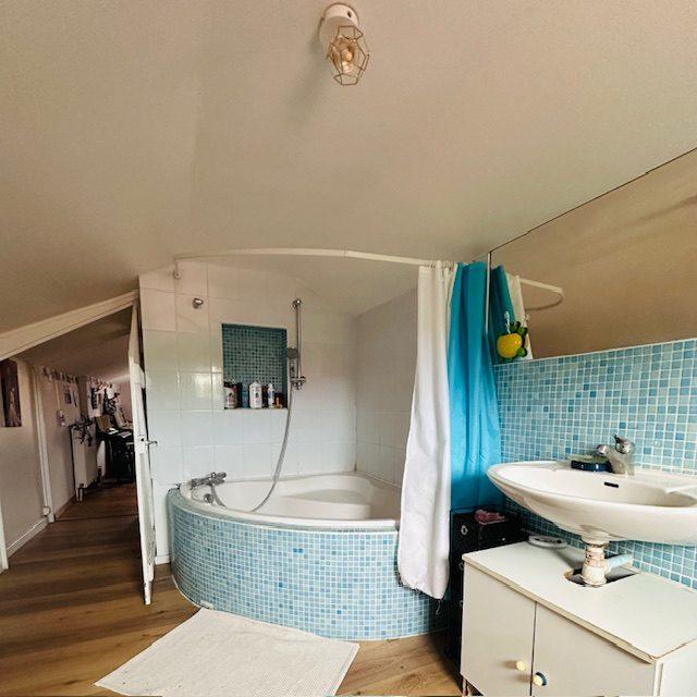 Maison - 104 m² - 5 pièces