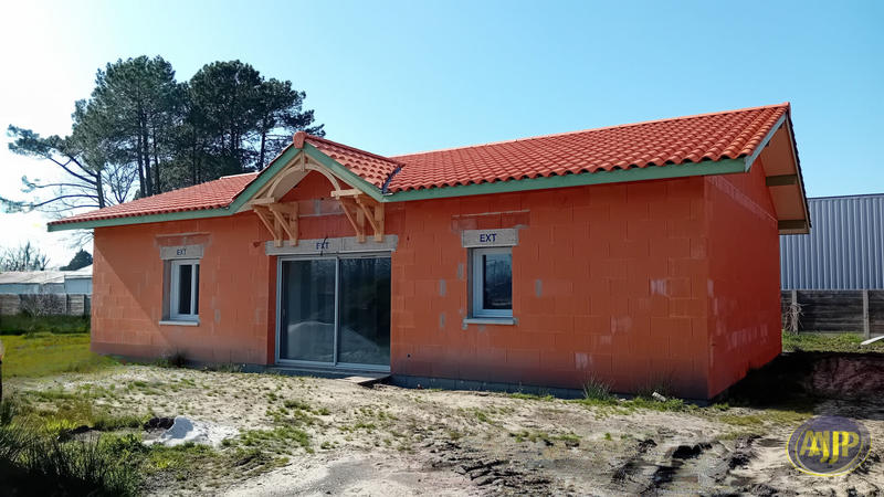 Maison - 95 m² - 4 pièces