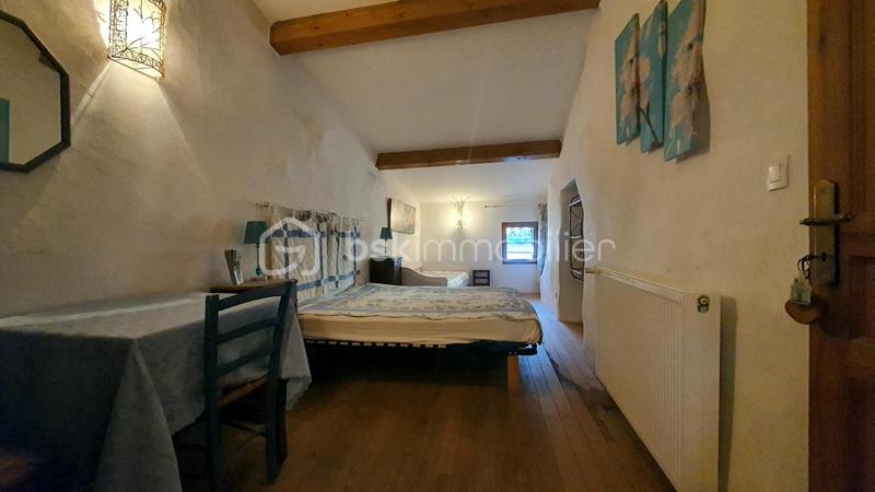 Maison en pierre - 204 m² - 9 pièces