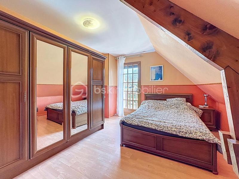 Maison - 107 m² - 6 pièces