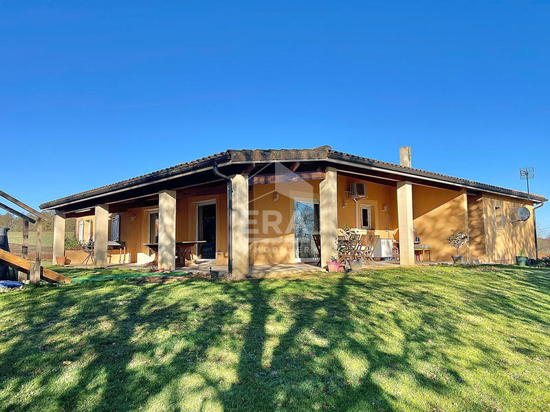 Maison - 143 m² - 5 pièces