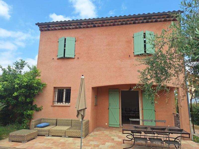 Villa - 105 m² - 4 pièces