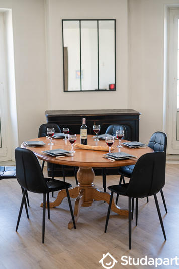 Appartement - 100 m² - 4 pièces