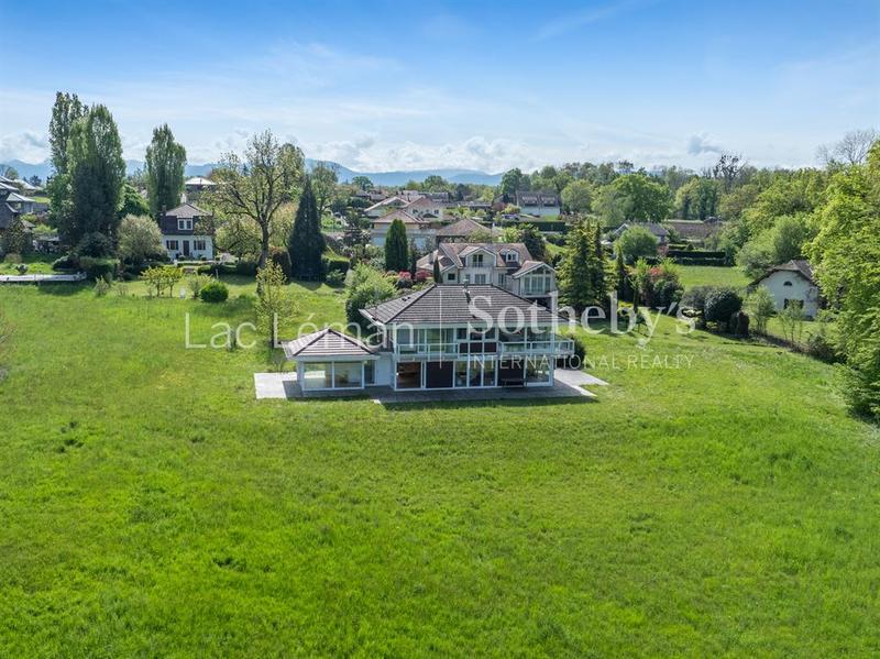 Maison - 257 m² - 6 pièces