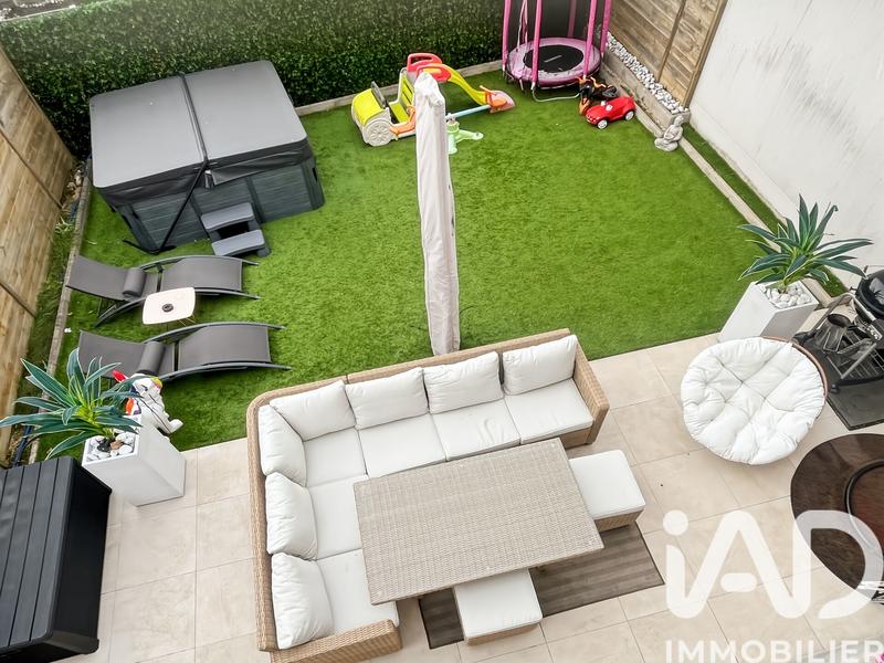 Maison - 80 m² - 5 pièces