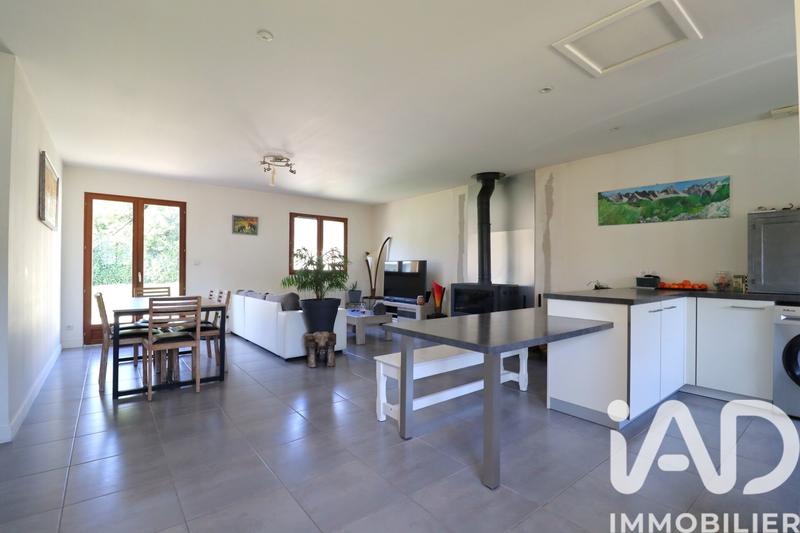 Maison - 95 m² - 5 pièces