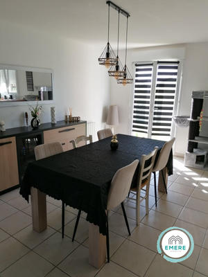 Maison - 76 m² - 4 pièces