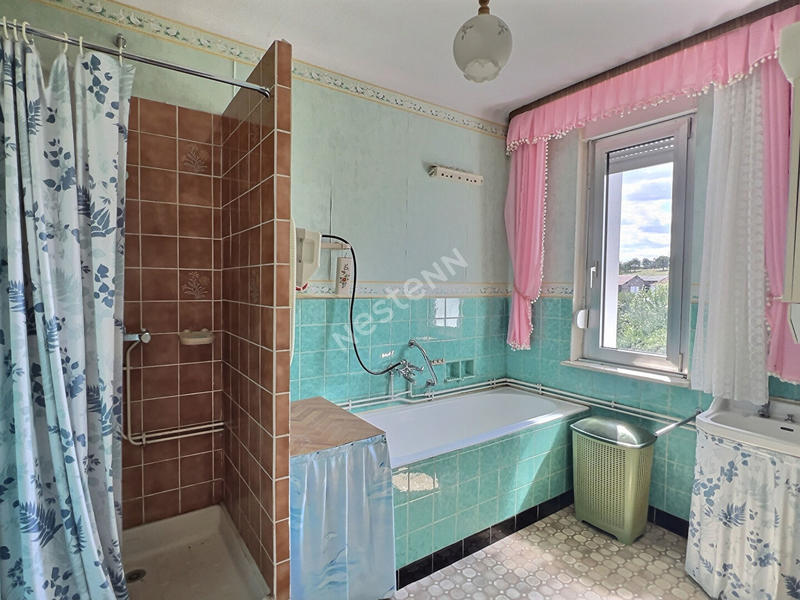 Maison - 151 m² - 6 pièces