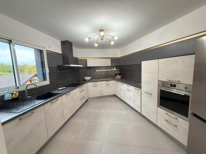 Maison - 131 m² - 5 pièces