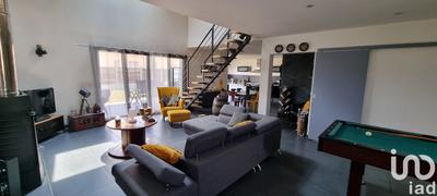 Maison - 207 m² - 5 pièces