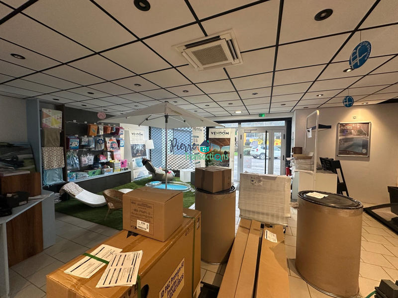 Local commercial - 170 m² - 2 pièces