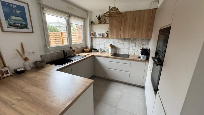 Maison - 85 m² - 4 pièces