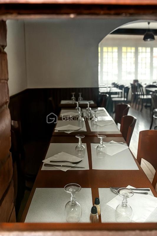 Immeuble - 270 m² - 11 pièces