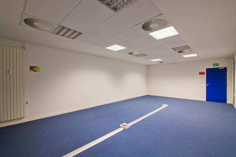 Bureau - 778 m²