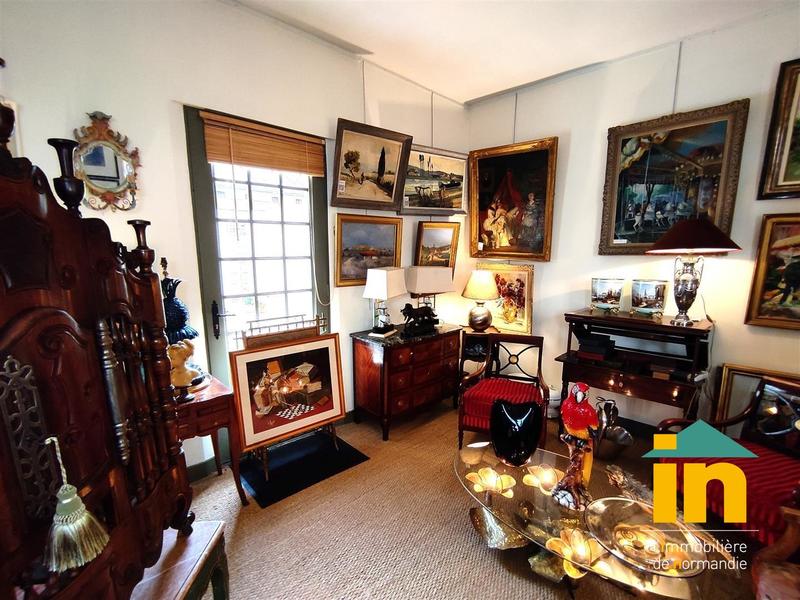 Demeure - 200 m² - 8 pièces