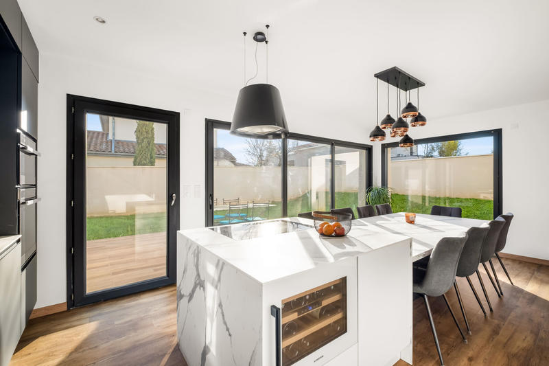 Maison - 111 m² - 5 pièces