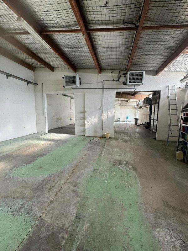 Atelier d'activités - 360 m²