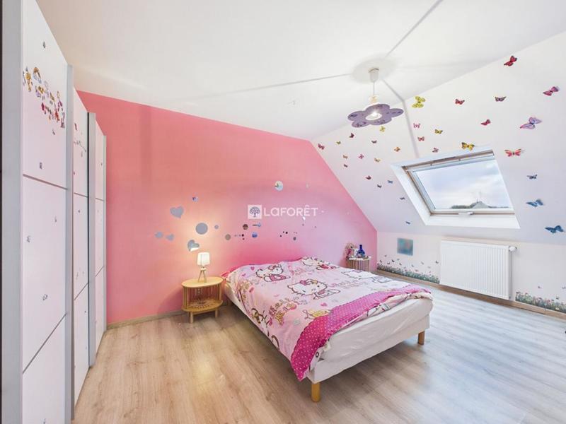 Propriété - 240 m² - 8 pièces