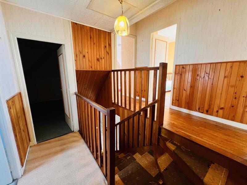 Maison - 101 m² - 7 pièces