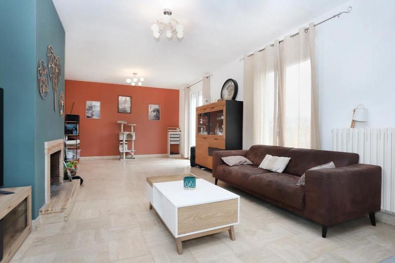 Maison - 172 m² - 7 pièces