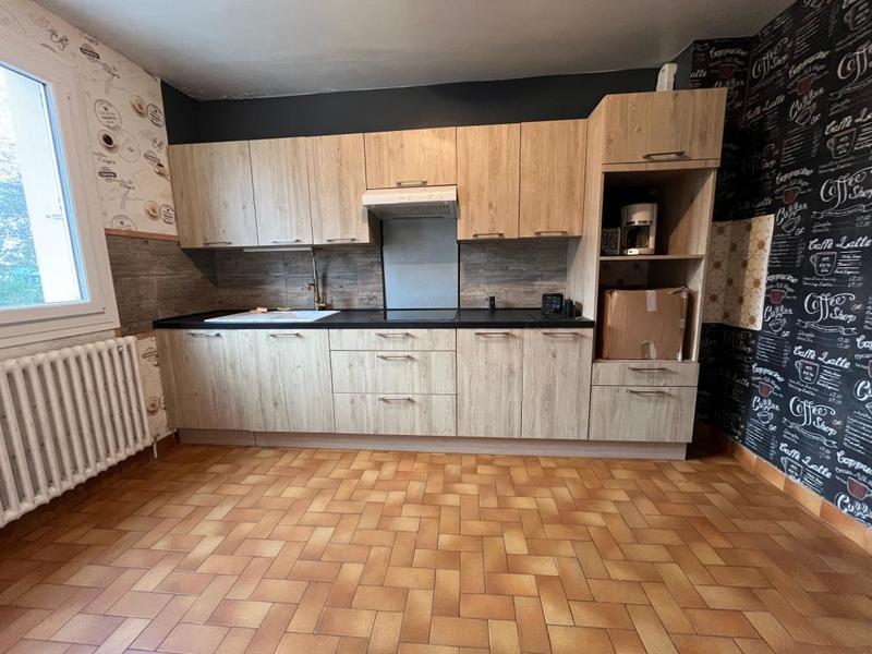 Maison - 90 m² - 4 pièces