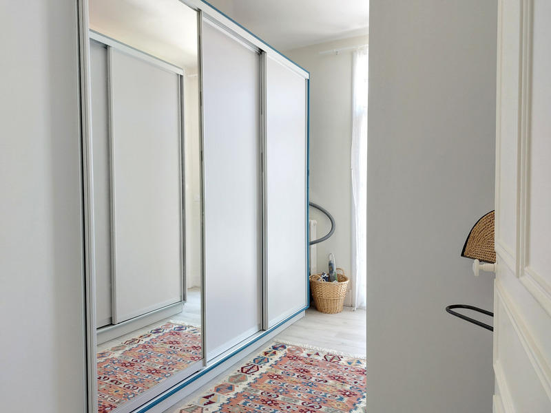 Maison - 231 m² - 7 pièces