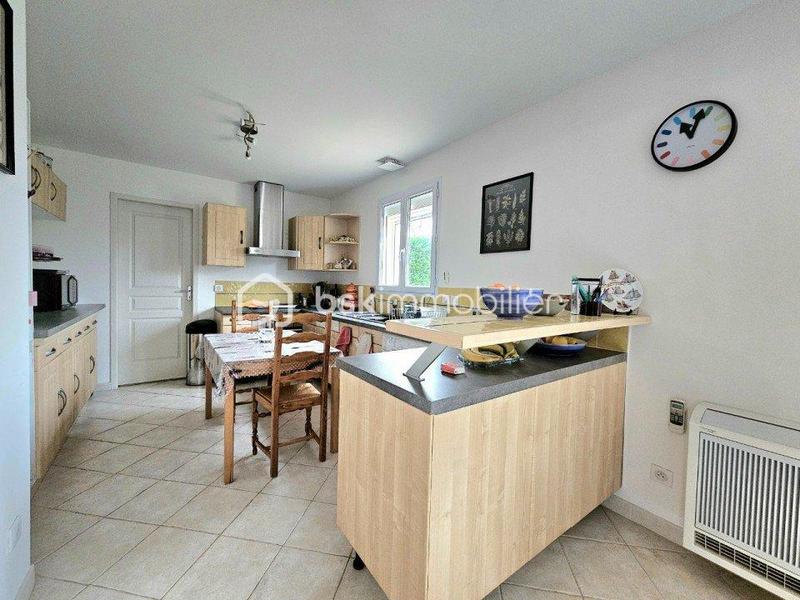 Maison traditionnelle - 92 m² - 4 pièces