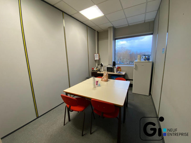 Bureau - 162 m² - 8 pièces