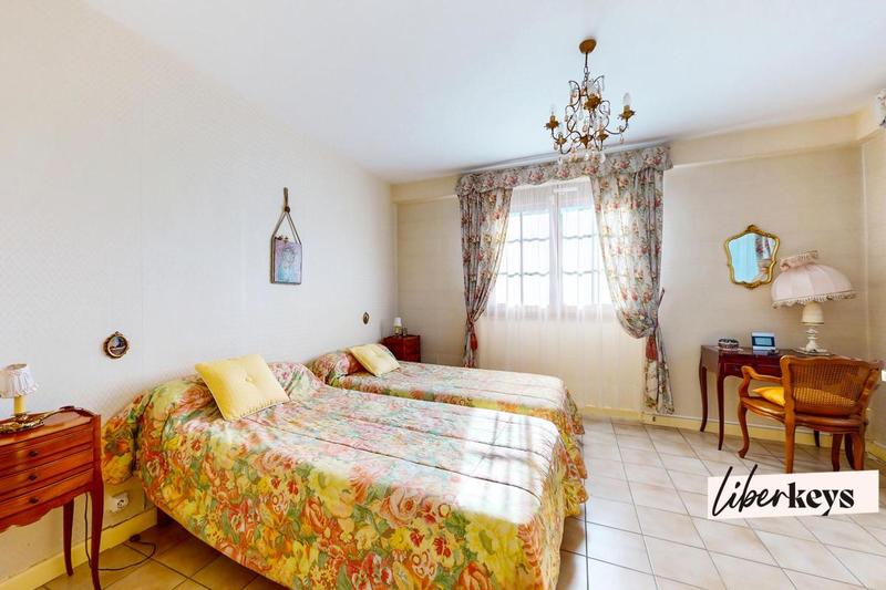 Maison - 152 m² - 6 pièces