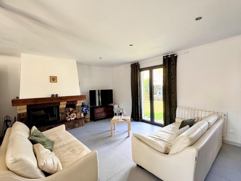 Maison - 102 m² - 5 pièces