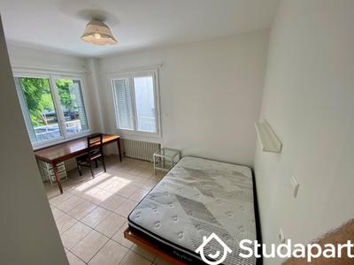 Chambre - 15 m² - 1 pièce