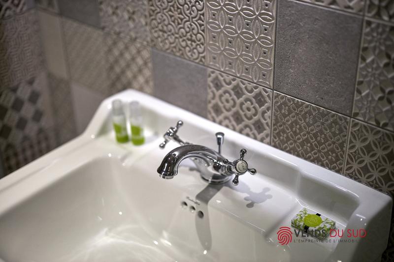 Fonds de commerce - 895 m²