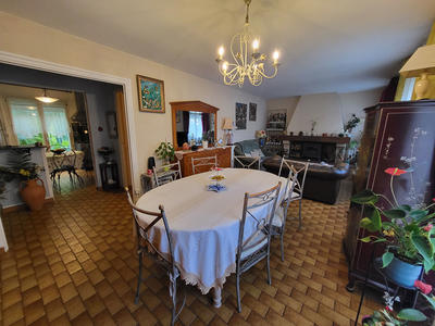 Maison - 90 m² - 5 pièces