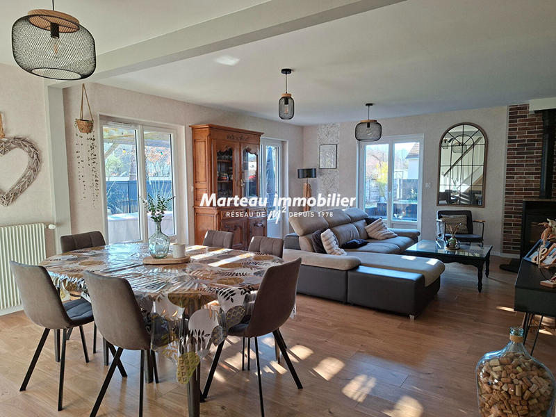 Maison - 167 m² - 8 pièces