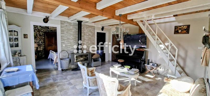 Maison traditionnelle - 101 m² - 4 pièces