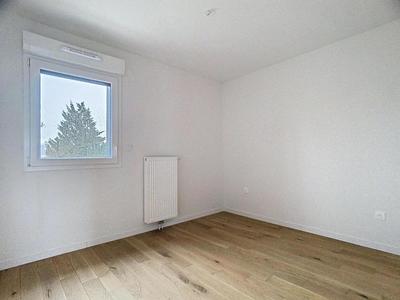 Appartement - 94 m² - 4 pièces