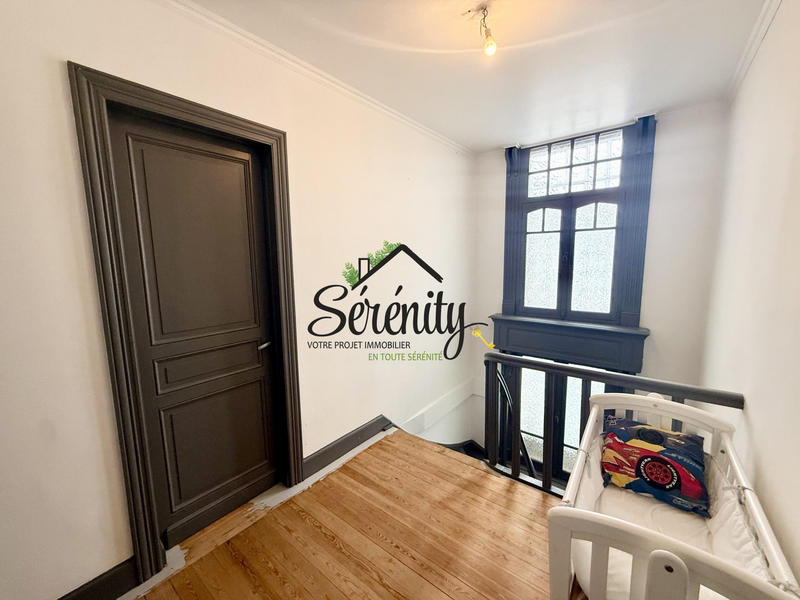 Maison - 195 m² - 8 pièces