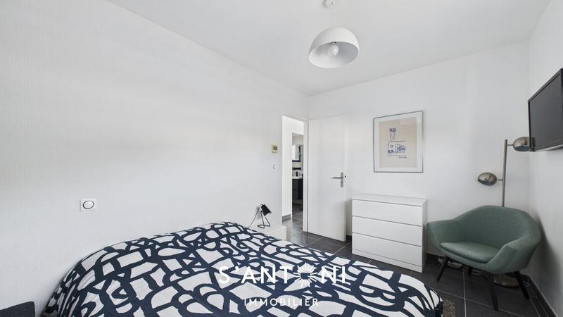 Maison - 200 m² - 9 pièces