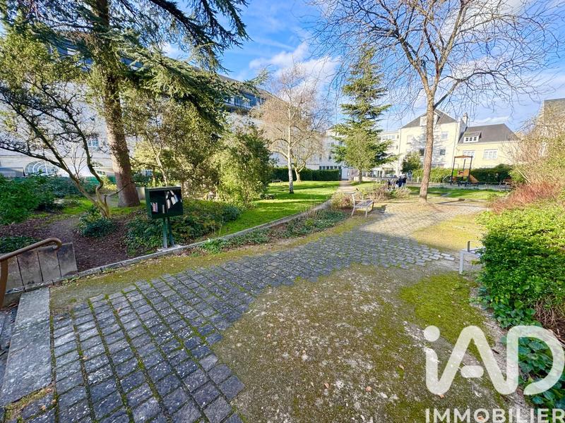 Appartement - 120 m² - 5 pièces