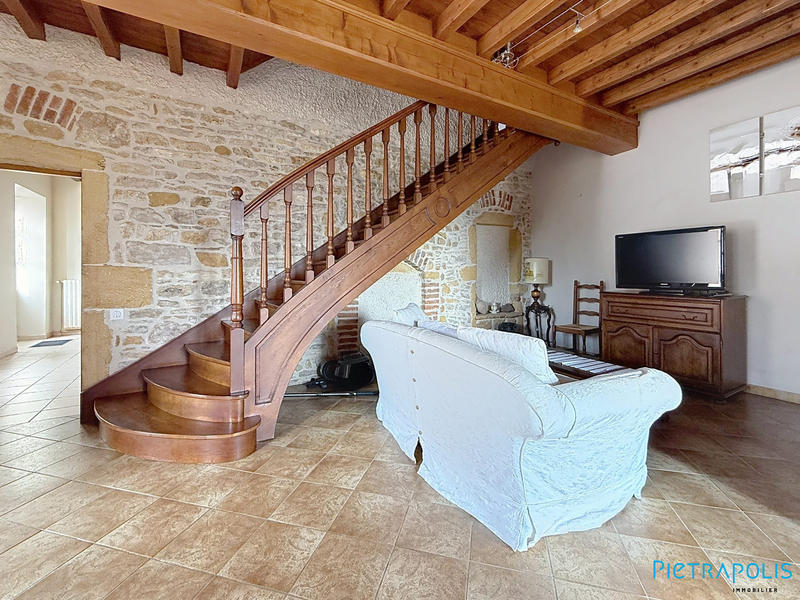 Maison - 151 m² - 6 pièces