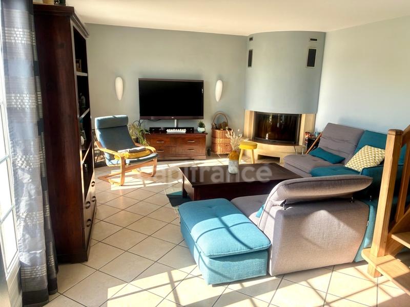 Maison - 226 m² - 8 pièces