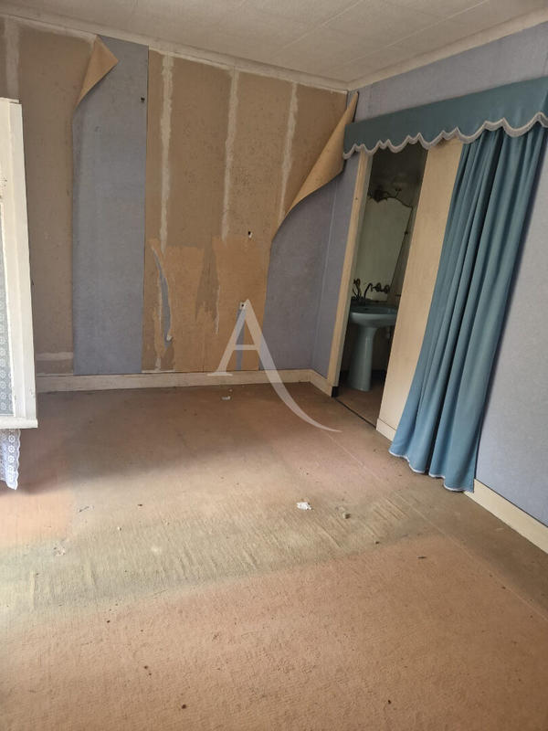 Maison - 140 m² - 4 pièces