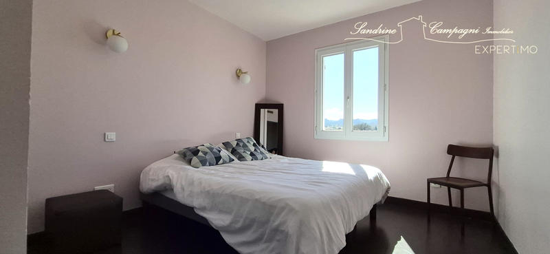 Maison - 105 m² - 4 pièces