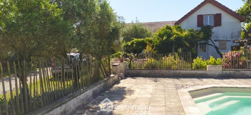 Maison de maîtres - 316 m² - 11 pièces