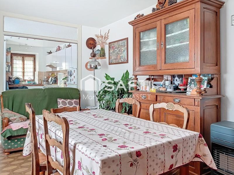 Maison - 260 m² - 4 pièces