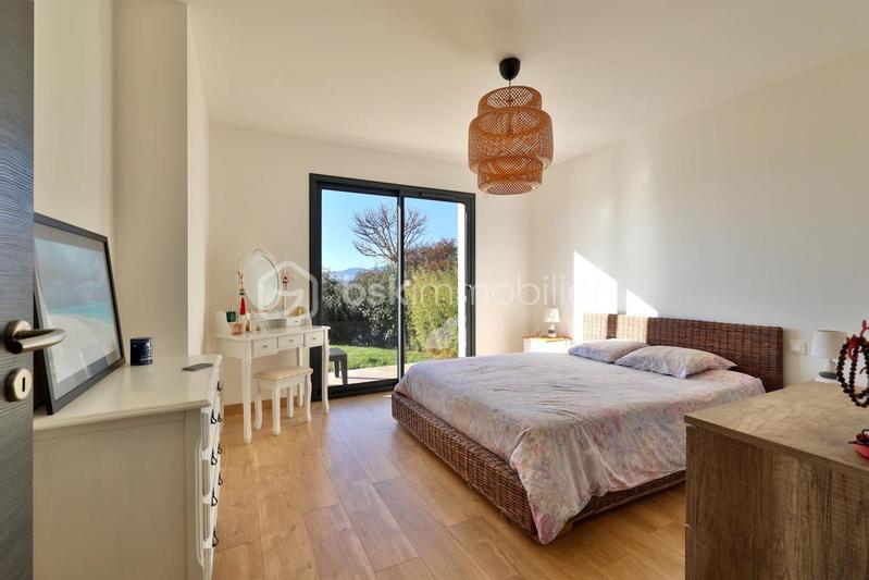 Villa - 147 m² - 6 pièces