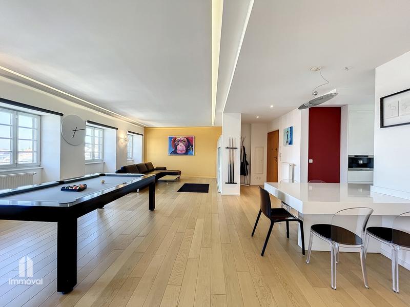 Appartement - 98 m² - 4 pièces