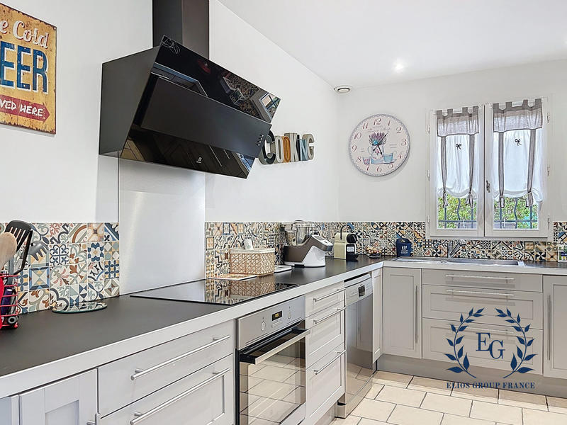 Maison - 87 m² - 4 pièces